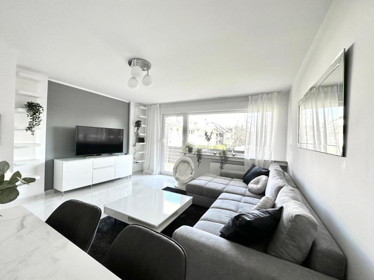 Stilvolles Apartment In Бон Екстериор снимка
