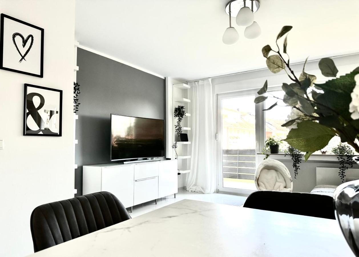 Stilvolles Apartment In Бон Екстериор снимка