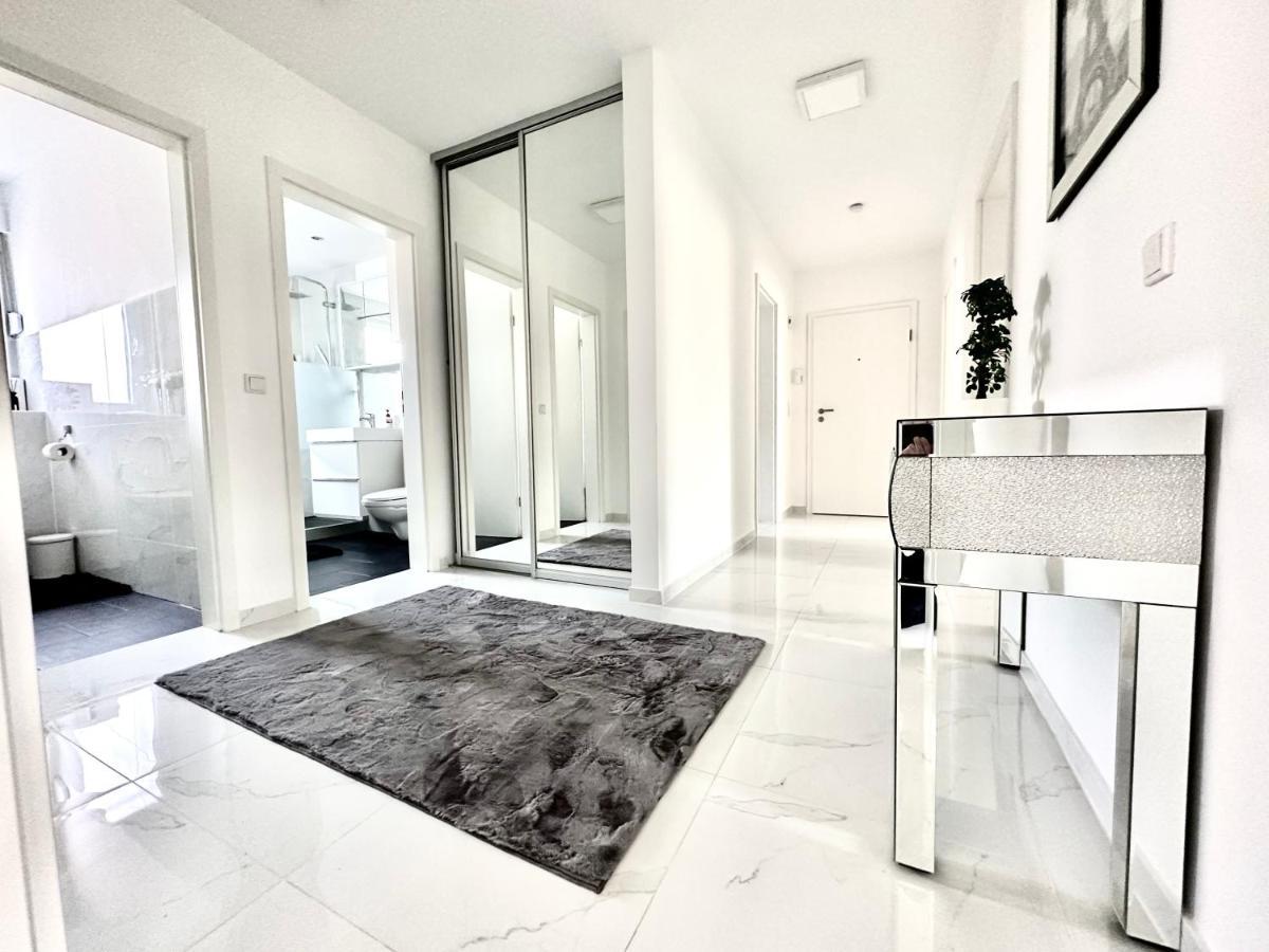 Stilvolles Apartment In Бон Екстериор снимка